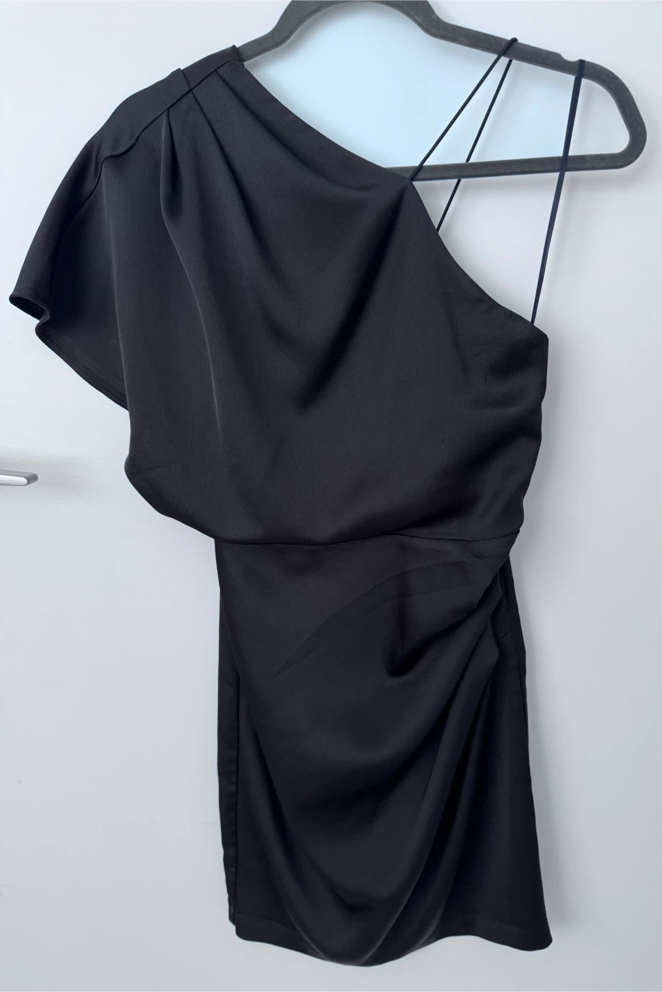 Dynamite Black One-Shoulder Ruched Dress