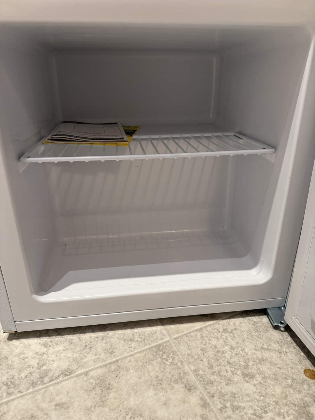 HOMCOM Upright Freezer Mini Fridge - photo 4