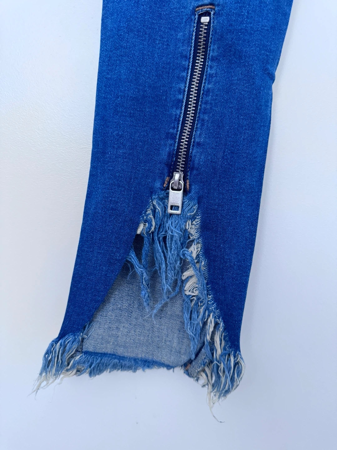 Diesel Babila Slim Regular Waist Jeans W23 L32 - photo 5