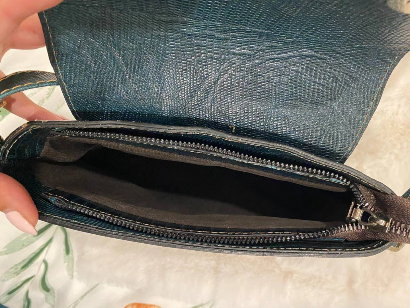 New Genuine Leather Crossbody Bag - photo 4
