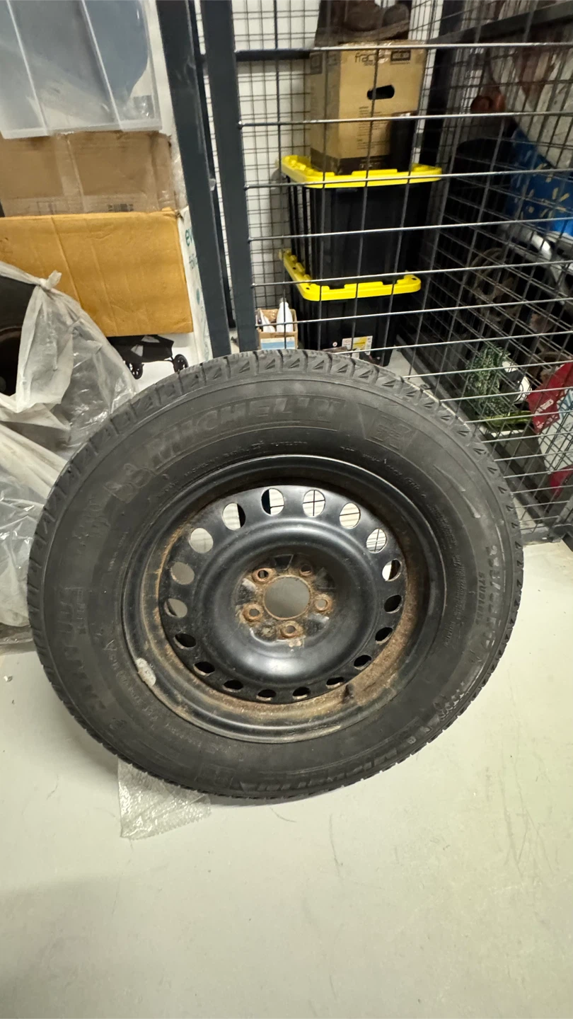 Michelin Winter Tire 235/65R17