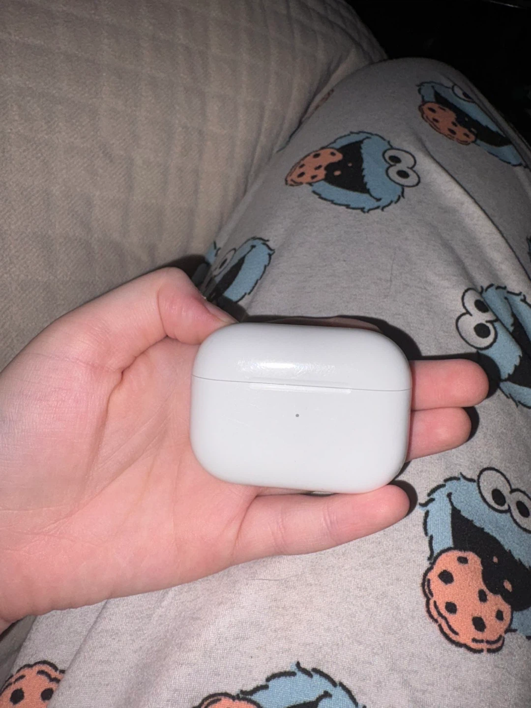 Apple AirPods Pro (2nd Gen) noise cancellation - photo 2