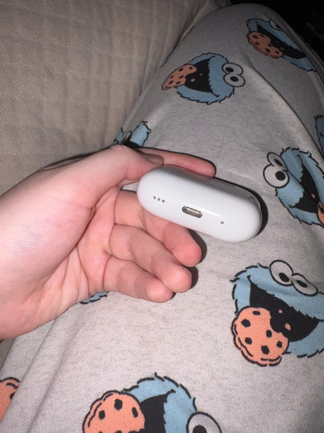 Apple AirPods Pro (2nd Gen) noise cancellation - photo 3