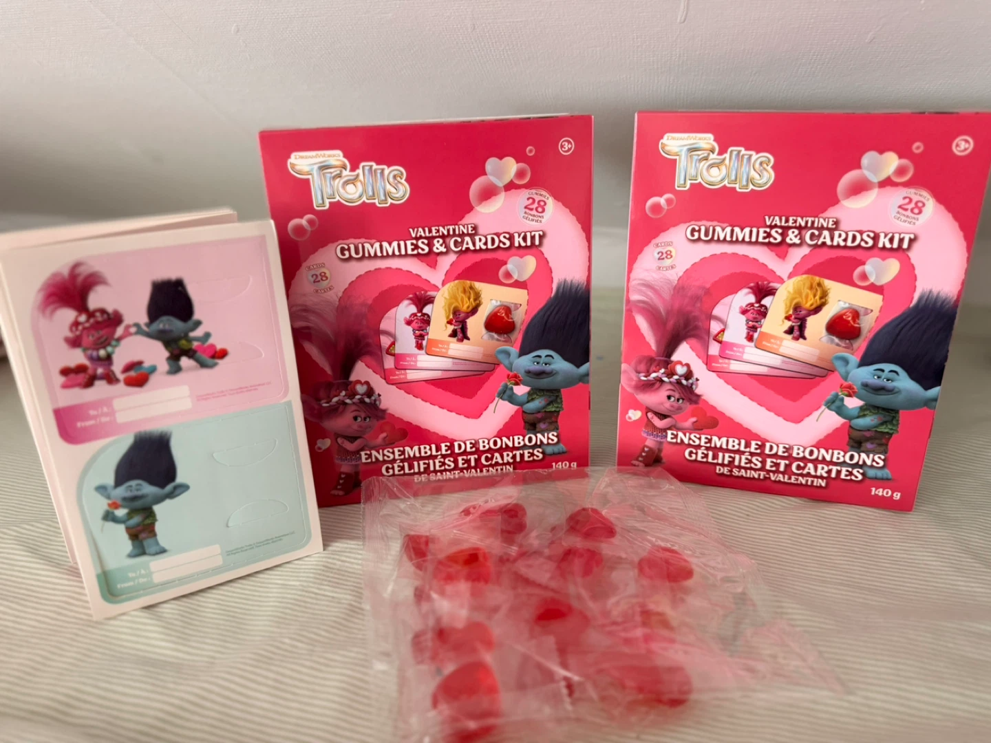 Trolls Valentine Gummies & Cards Kit - photo 2