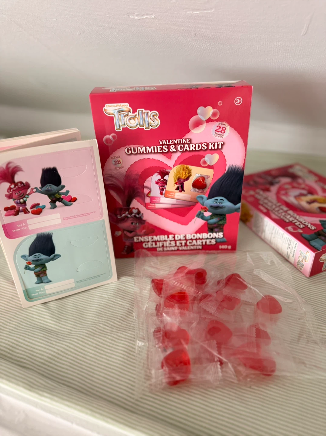 Trolls Valentine Gummies & Cards Kit - photo 3
