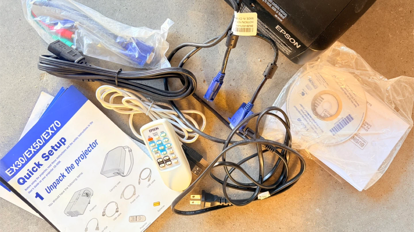 Epson EX50 LCD Projector - photo 4