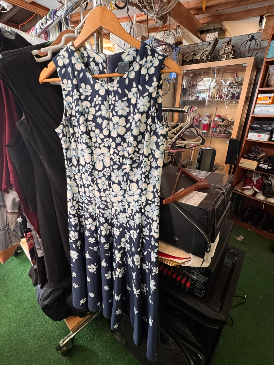 Gabby Skye Navy Floral Dress Size 8