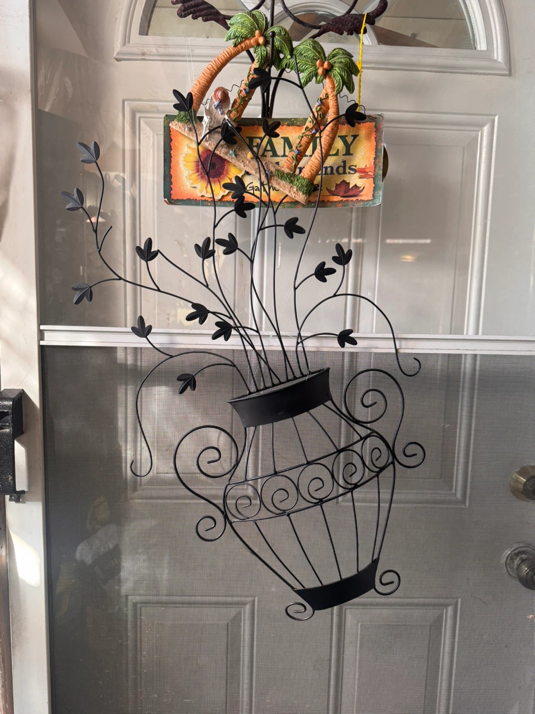 Metal Floral Wall Art Vase Decor