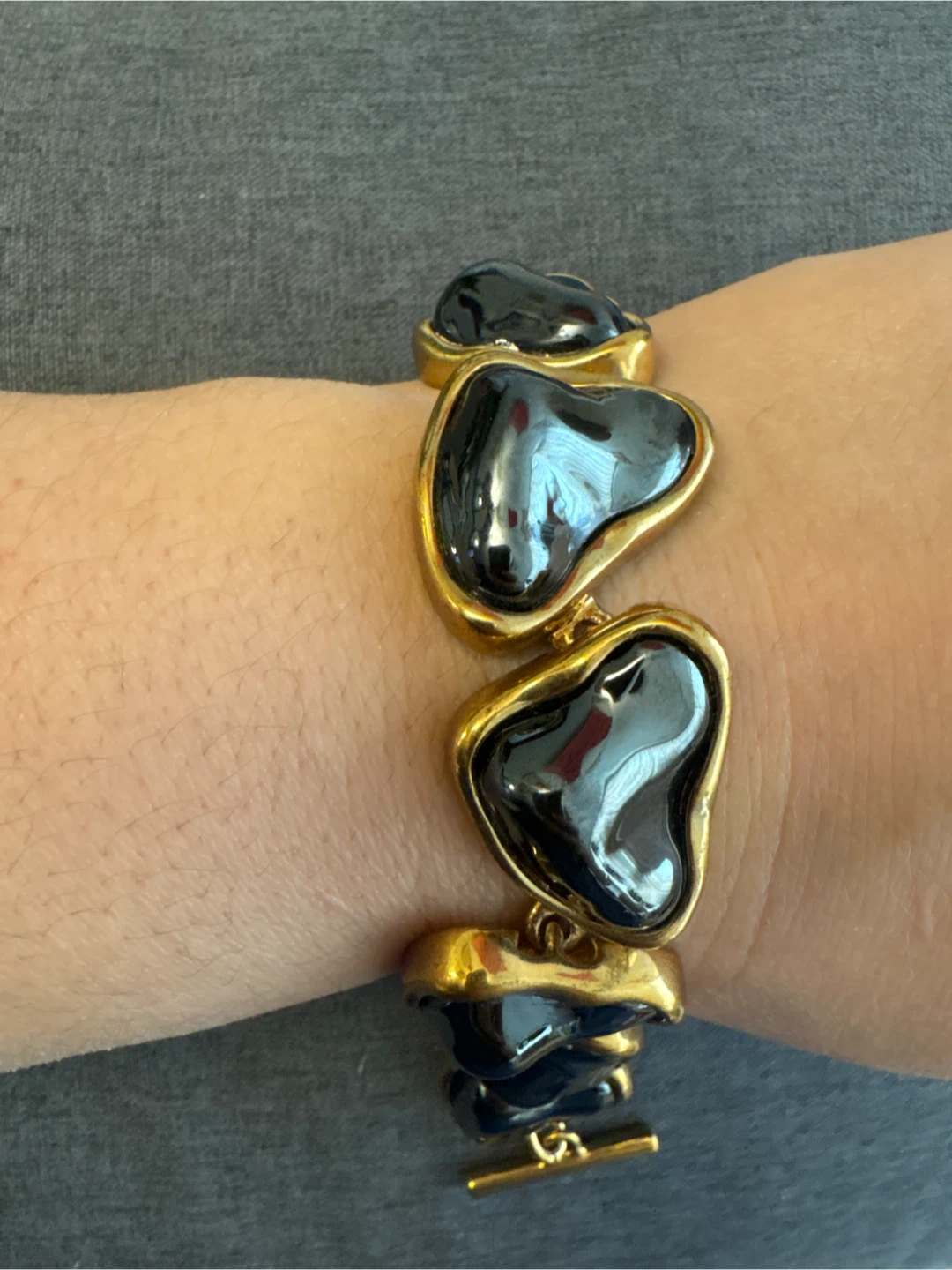 Vintage Black Lucite cabochon chunky bracelet. - photo 2