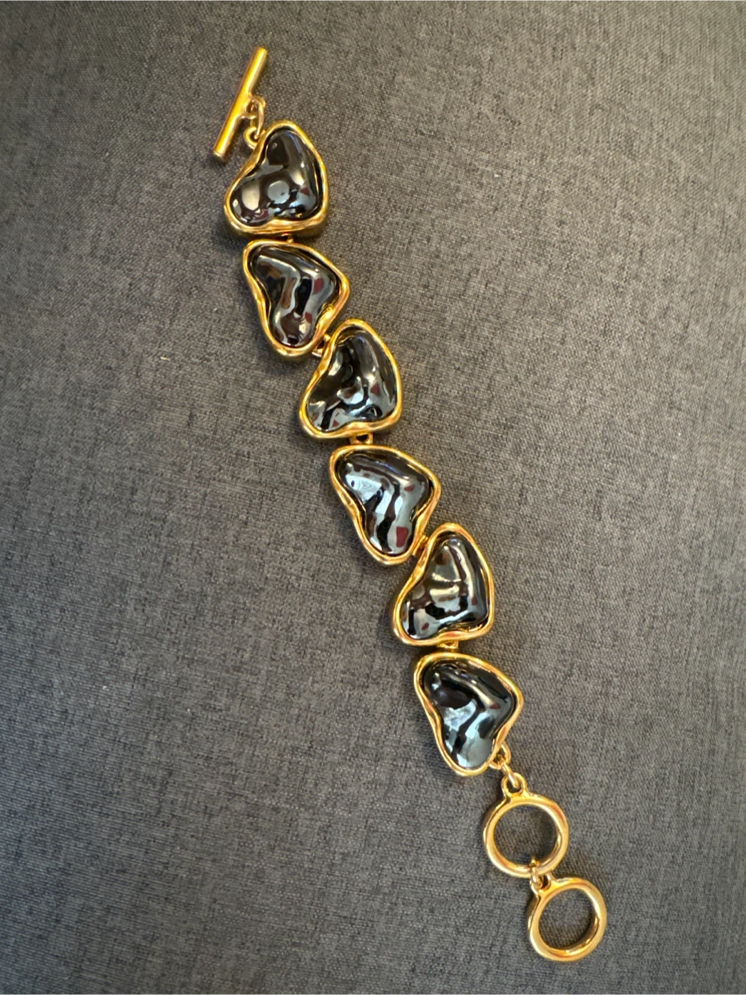 Vintage Black Lucite cabochon chunky bracelet.