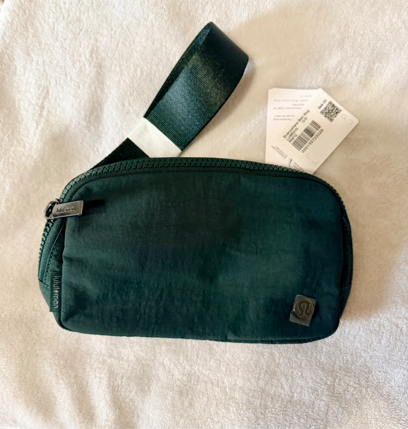 🆕Lululemon Everywhere Belt Bag 1L Rainforest Green