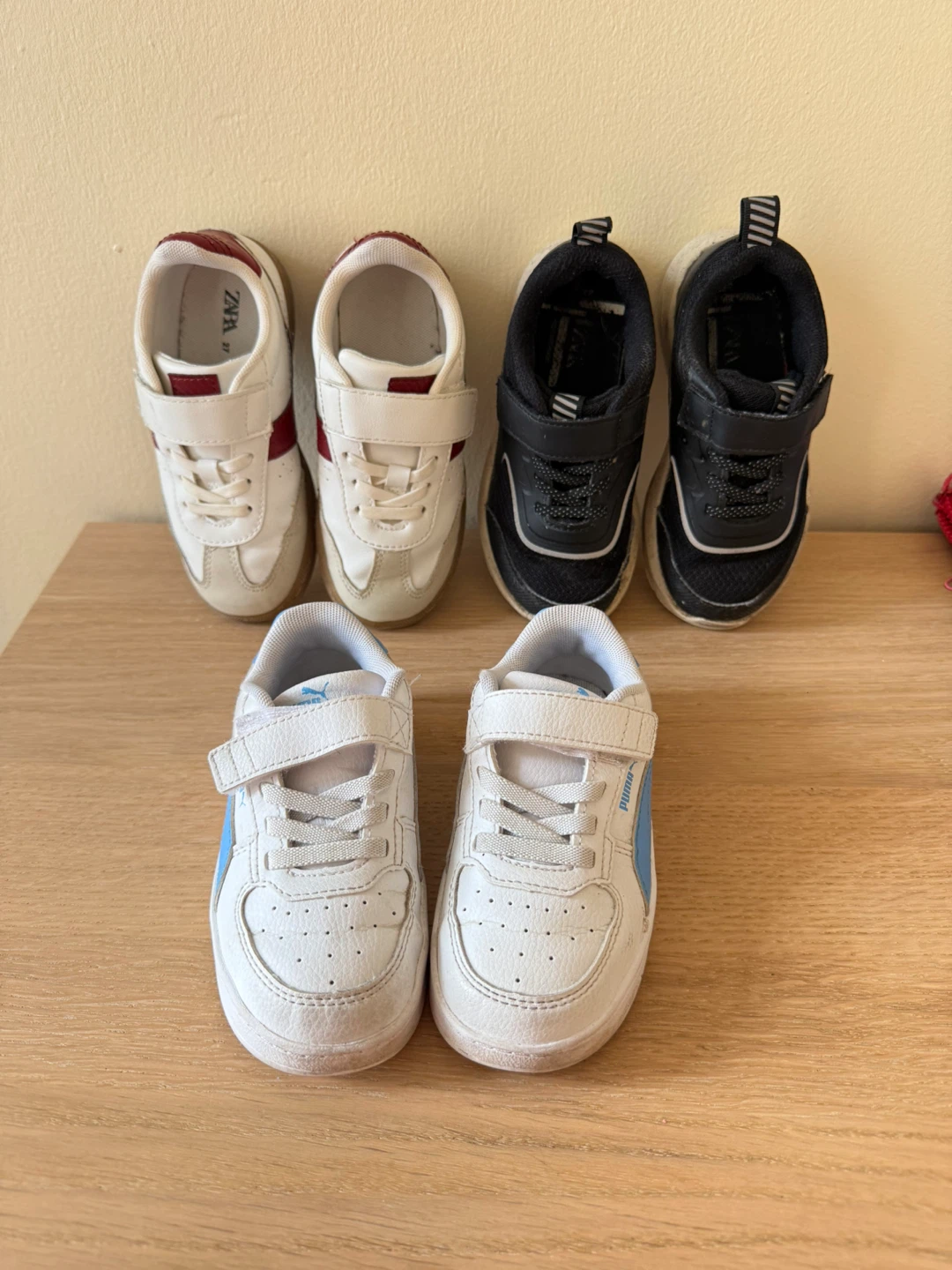 Toddler's shoes