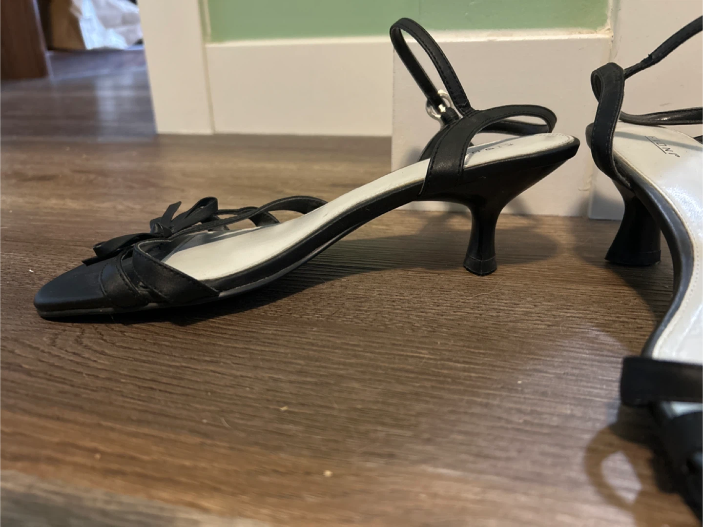 Black kitten heels - photo 2