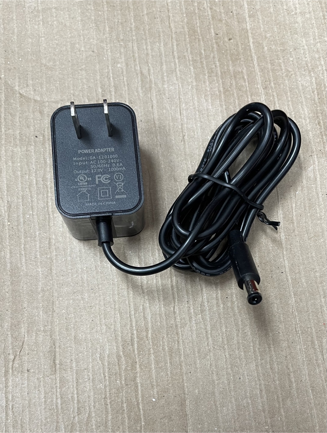 Power Adapter 12V 1A Model GA-1201000