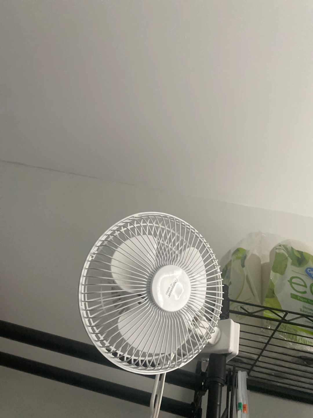 White Portable Clip On Desk Fan