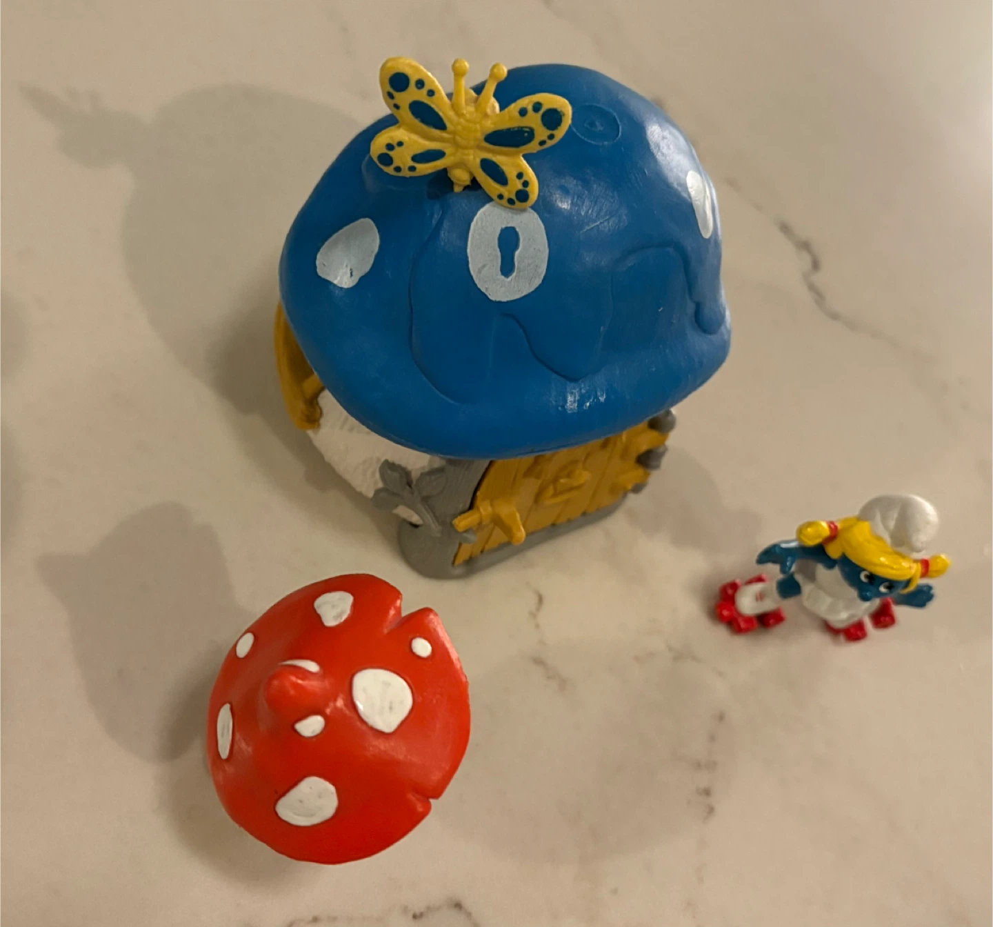 Vintage Schleich Smurf Mushroom Cottage House & Figurines - photo 3