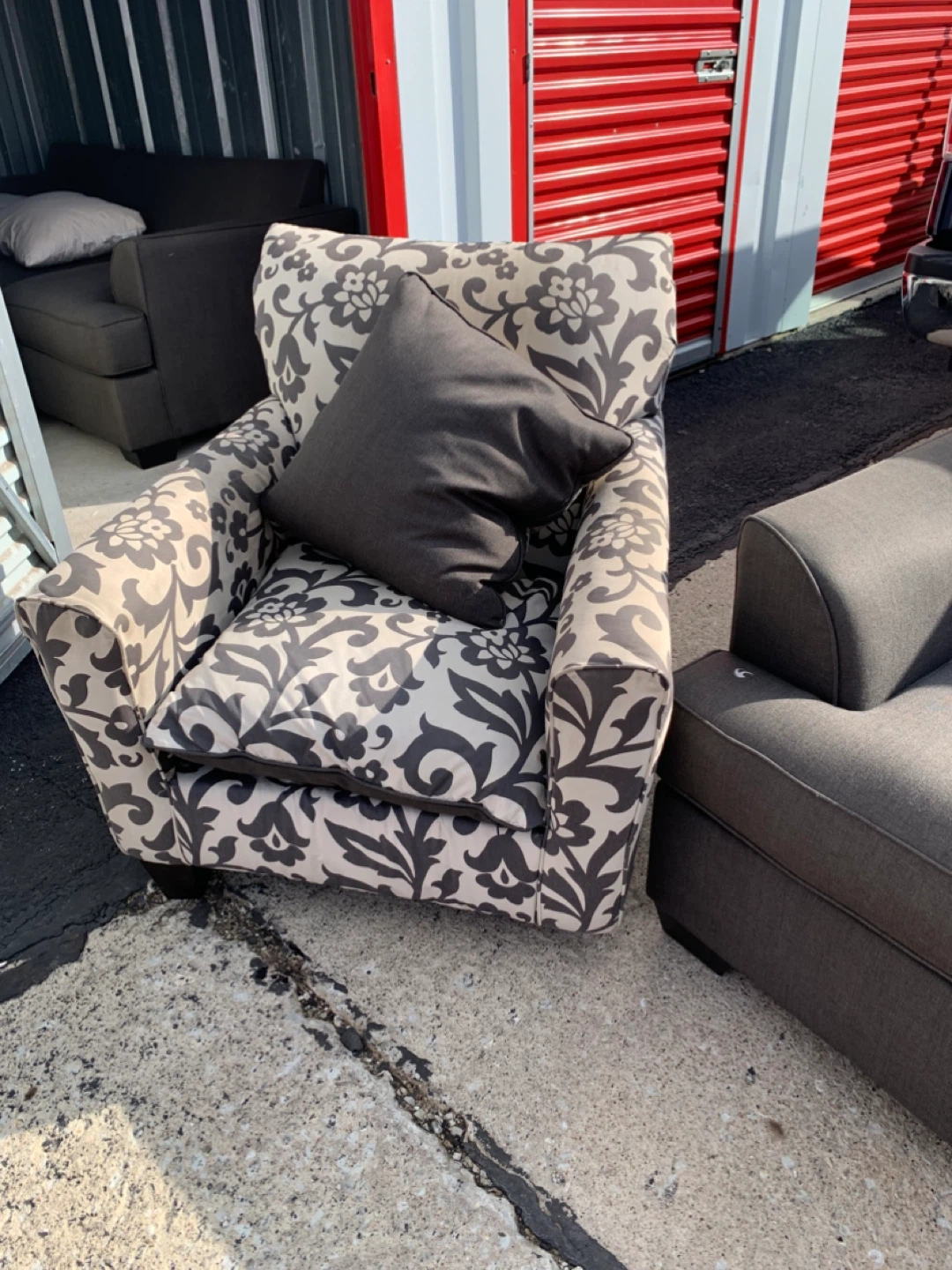 Gray Loveseat and Accent Chair Set - photo 4