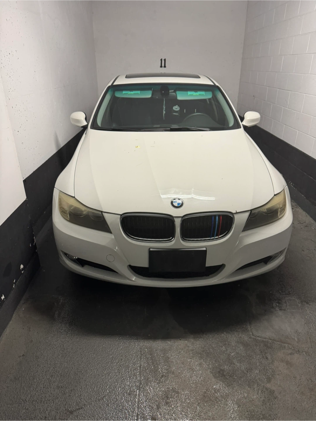 White 2011 BMW 323i Sedan