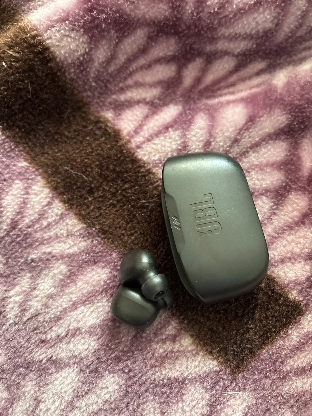 JBL Wireless Earbuds - photo 2