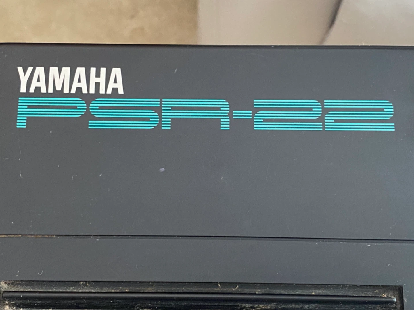Yamaha PSR-22 Portable Electronic Keyboard with stand! - photo 2