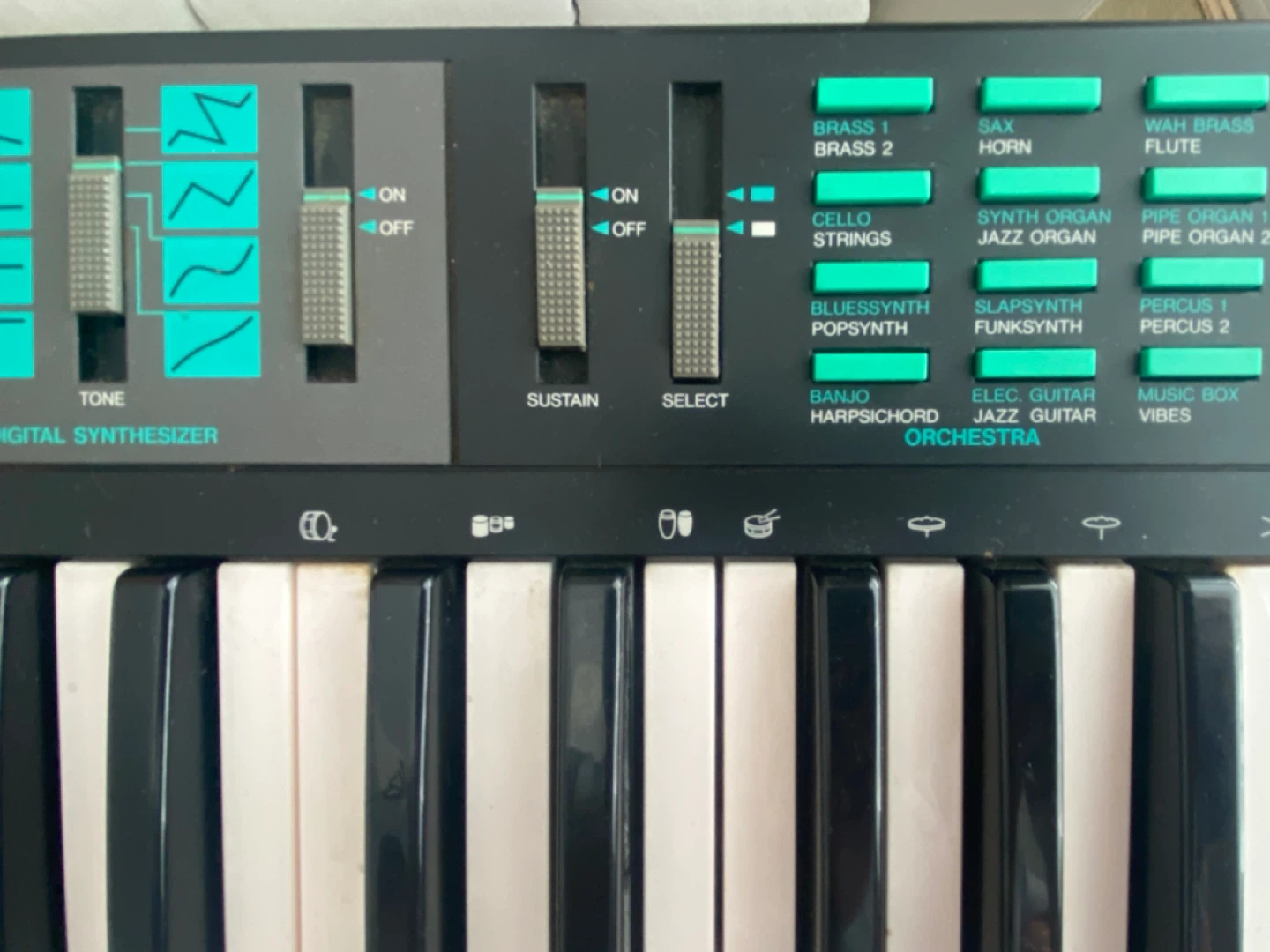 Yamaha PSR-22 Portable Electronic Keyboard with stand! - photo 5