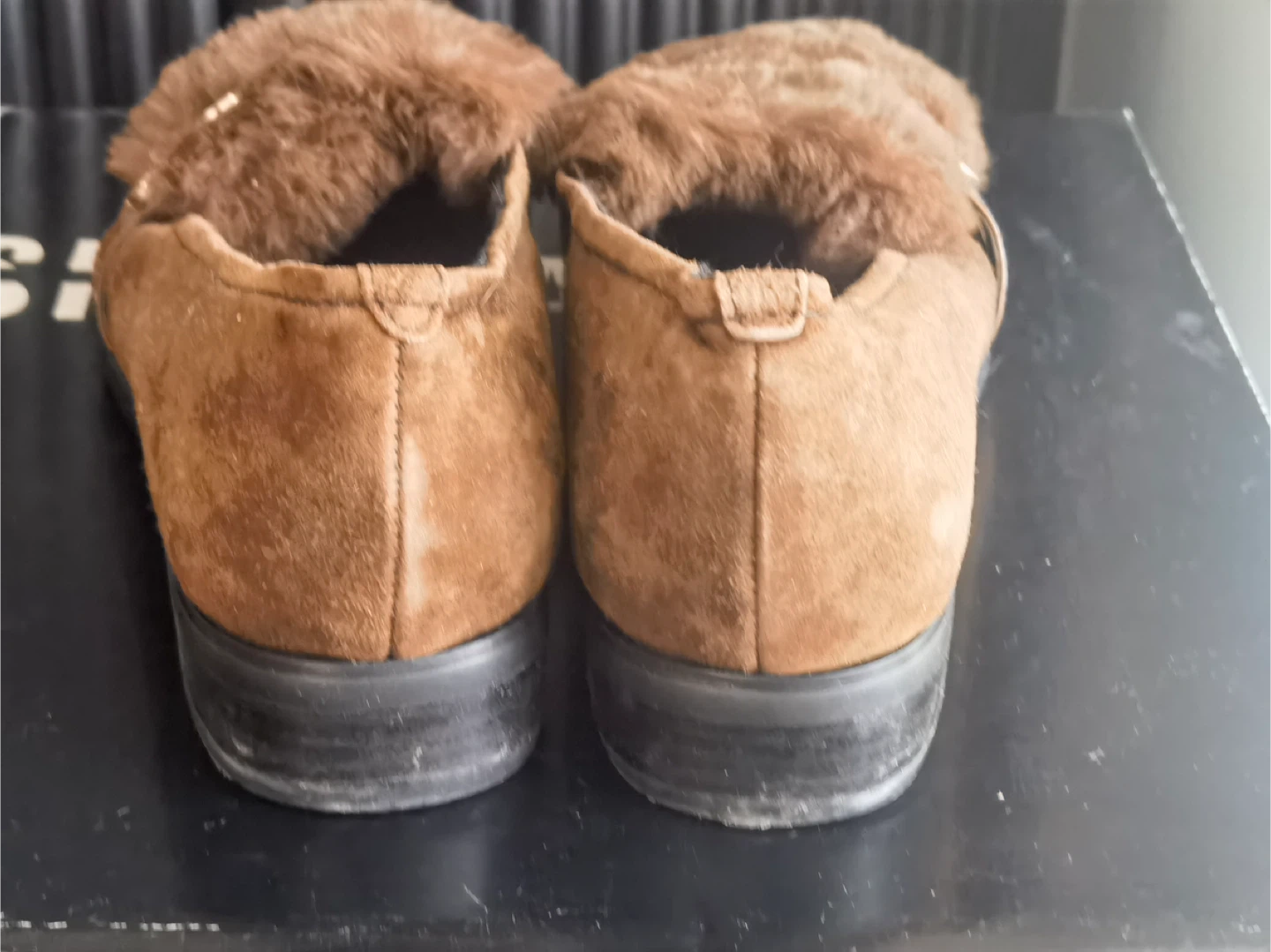 Brown Suede Loafers with Fur Trim US 7.5 - photo 3