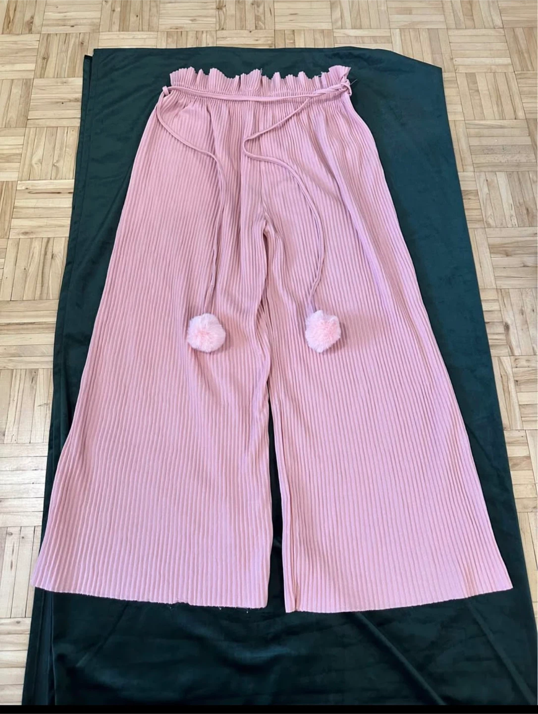 Women’s palazzo pant new (S)