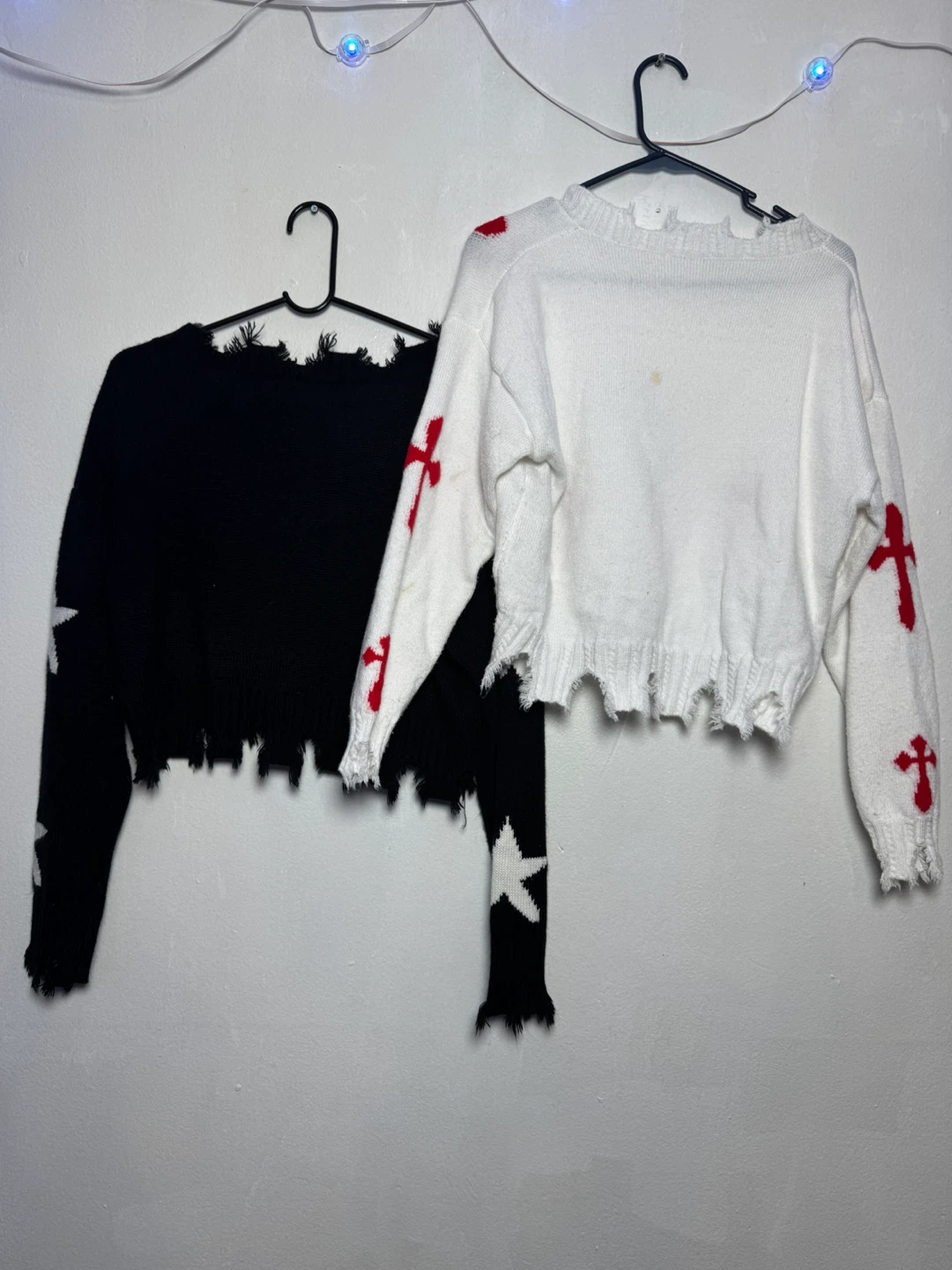 White Cropped Sweater with Red Crosses - photo 2