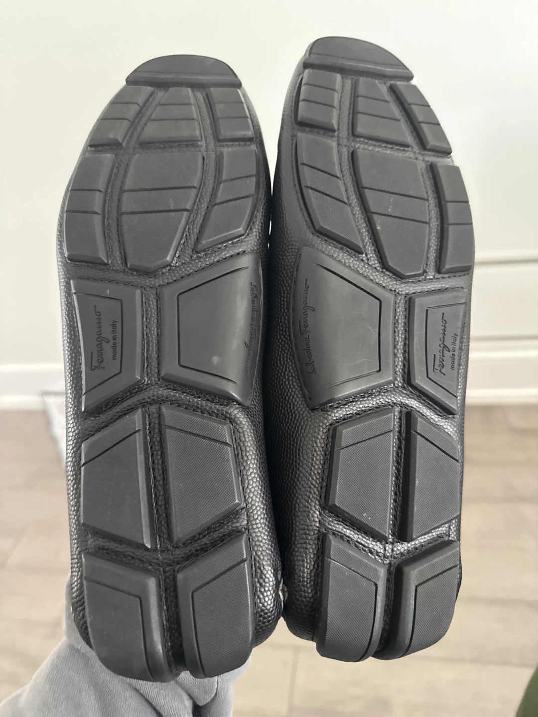 Salvatore Ferragamo Black Leather Loafers NEW NO BOX - photo 2