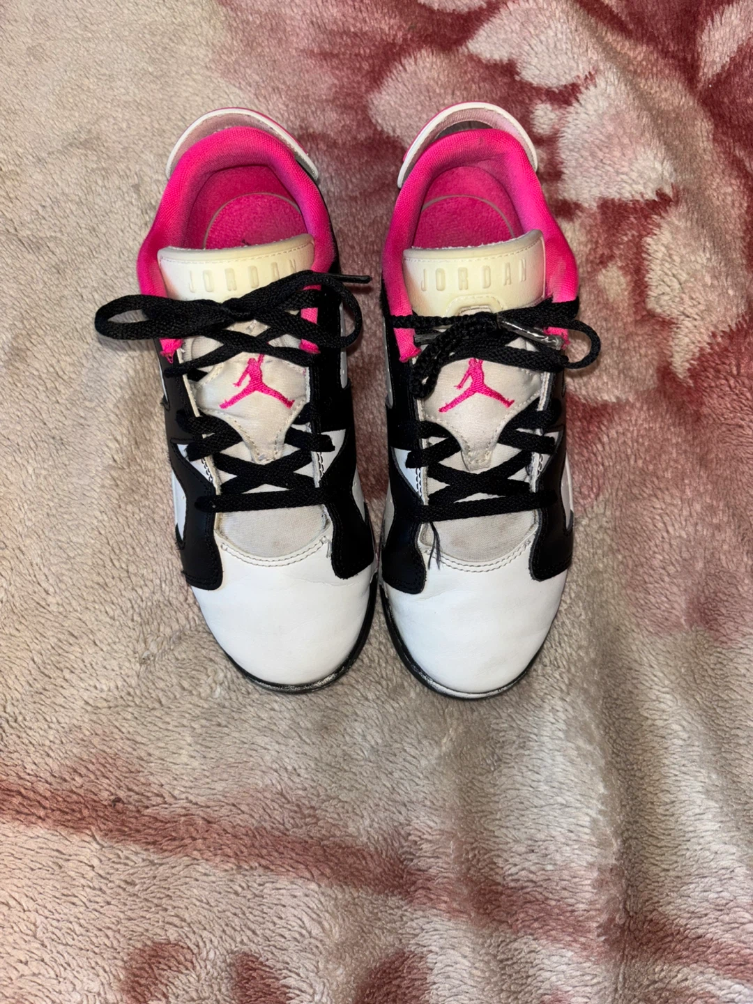 Jordan 6 Retro Low, Fierce Pink (GS) Size 2Y