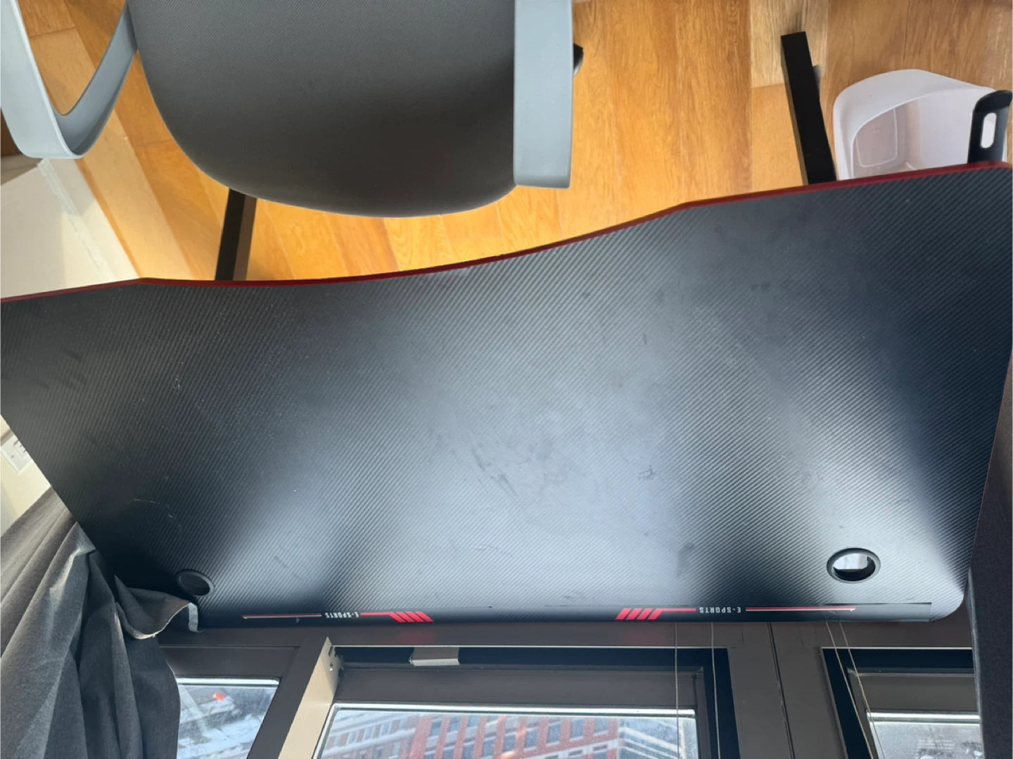 Gaming Desk with Carbon Fiber Texture - photo 4