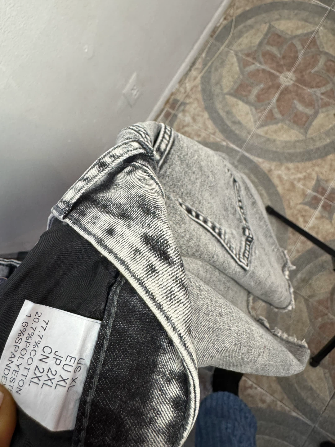 Grey Wash Denim Shorts - photo 3