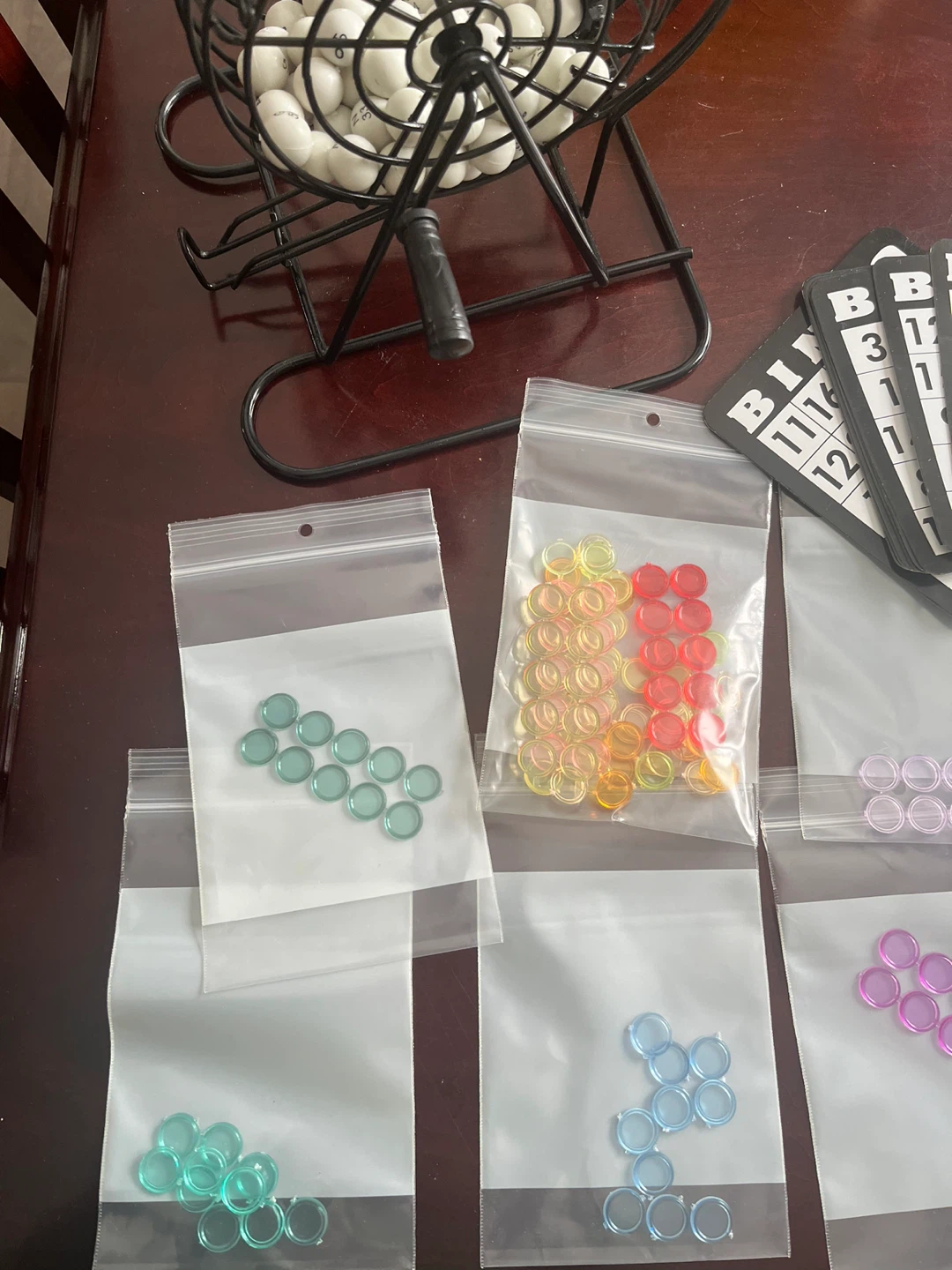 Bingo Set with Rotary Cage and 75 Numbered Balls - photo 4