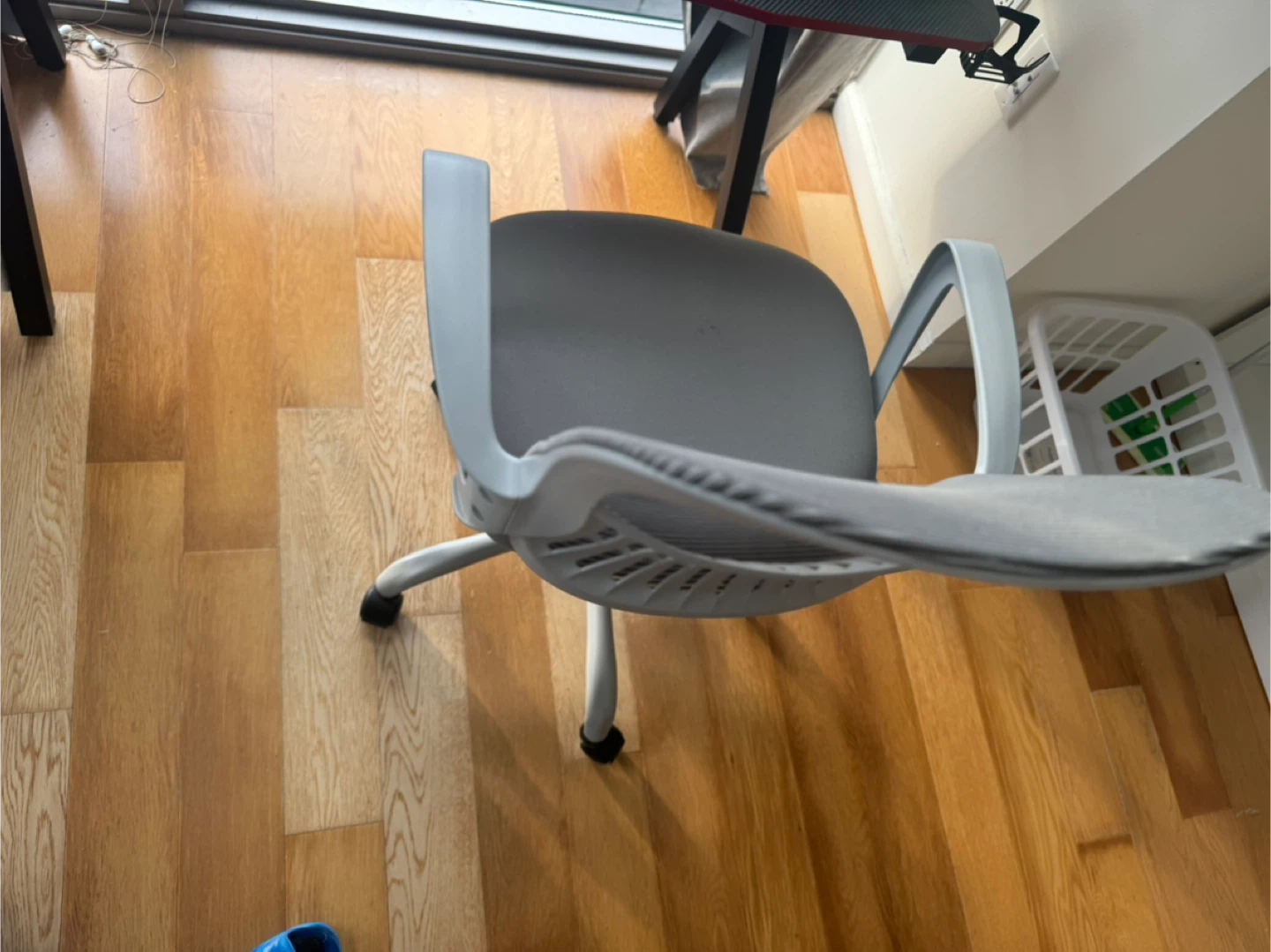 Gray Ergonomic Office chair  343 gold st brooklyn cash only - photo 2