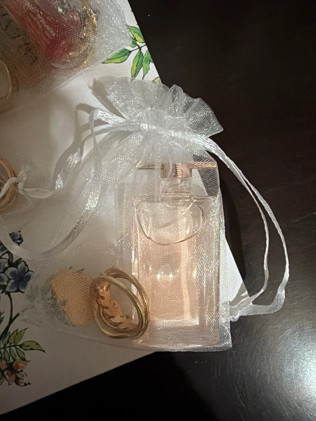 Mystery gift bags - Jewelry , Fragrances, Mascara - photo 3