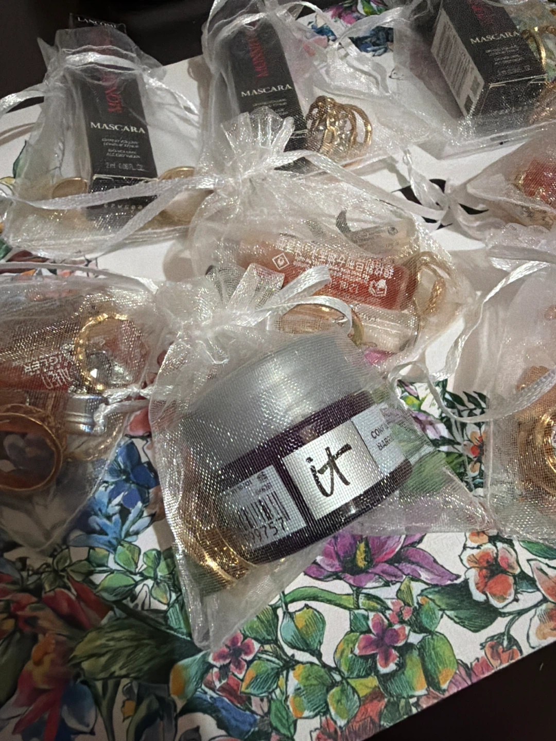 Mystery gift bags - Jewelry , Fragrances, Mascara - photo 5