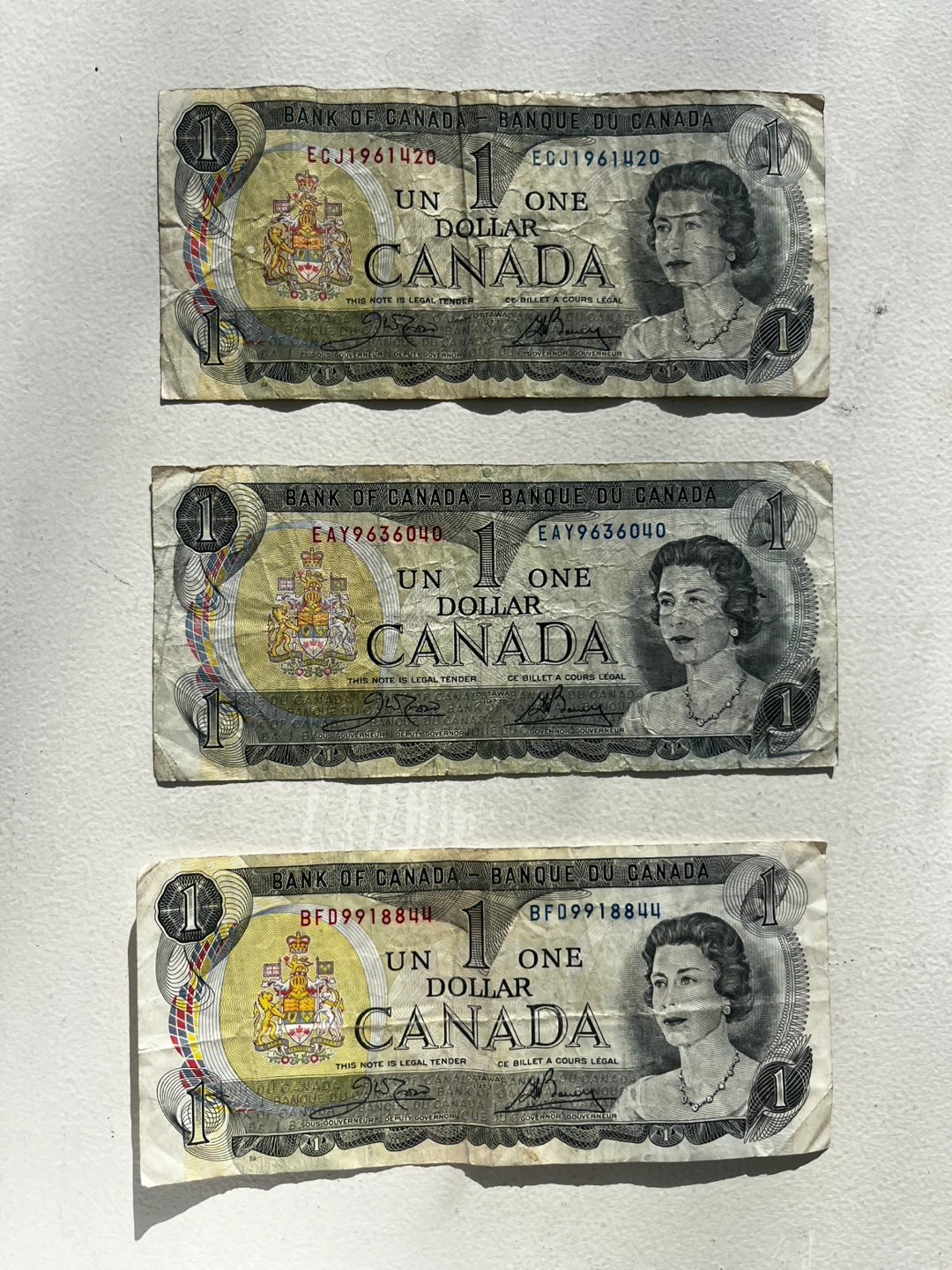 Vintage 3 x 1973 Canadian One Dollar Banknotes OLD