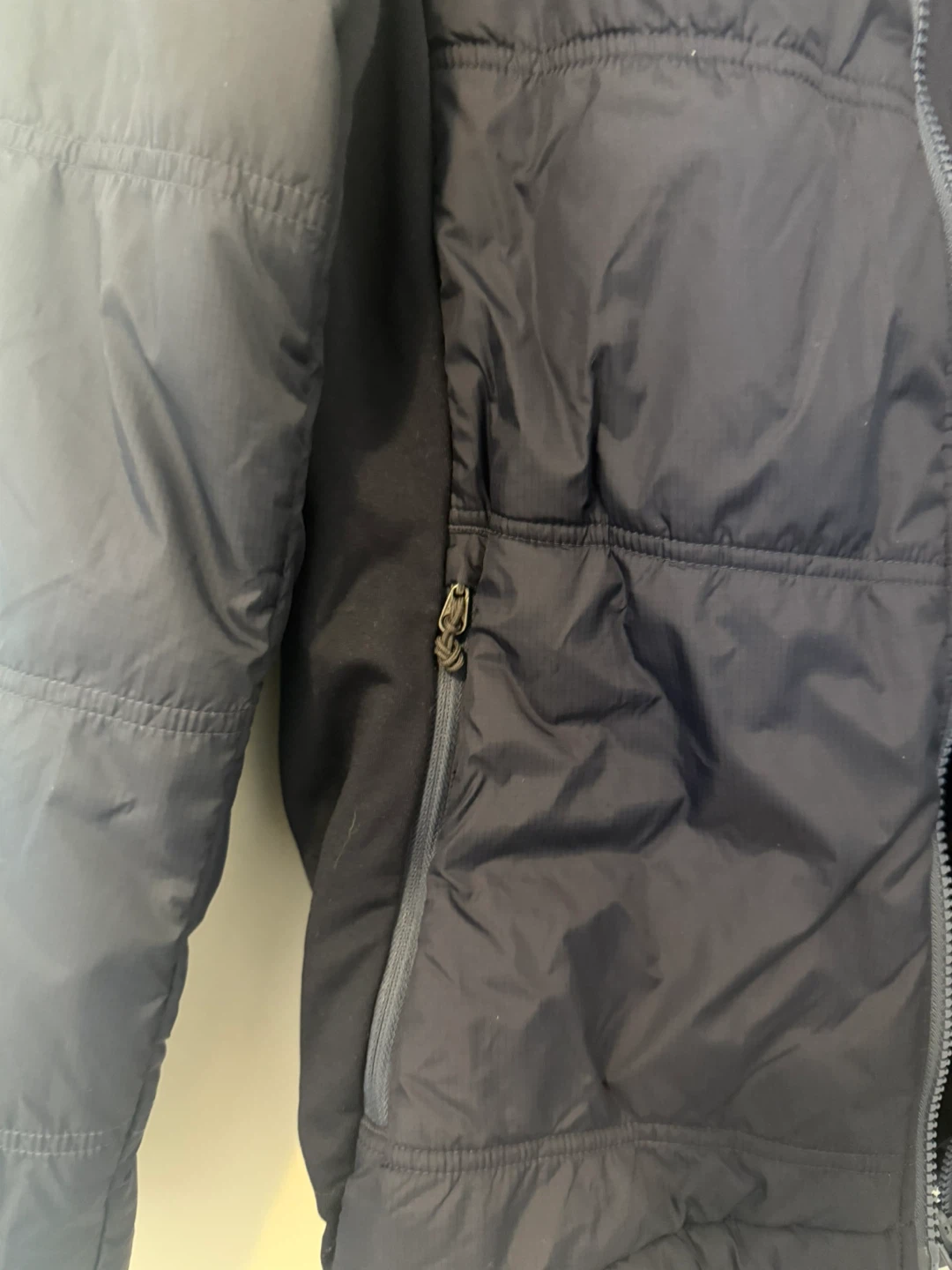 Selling Like New Forclaz Puffer Jacket - photo 4