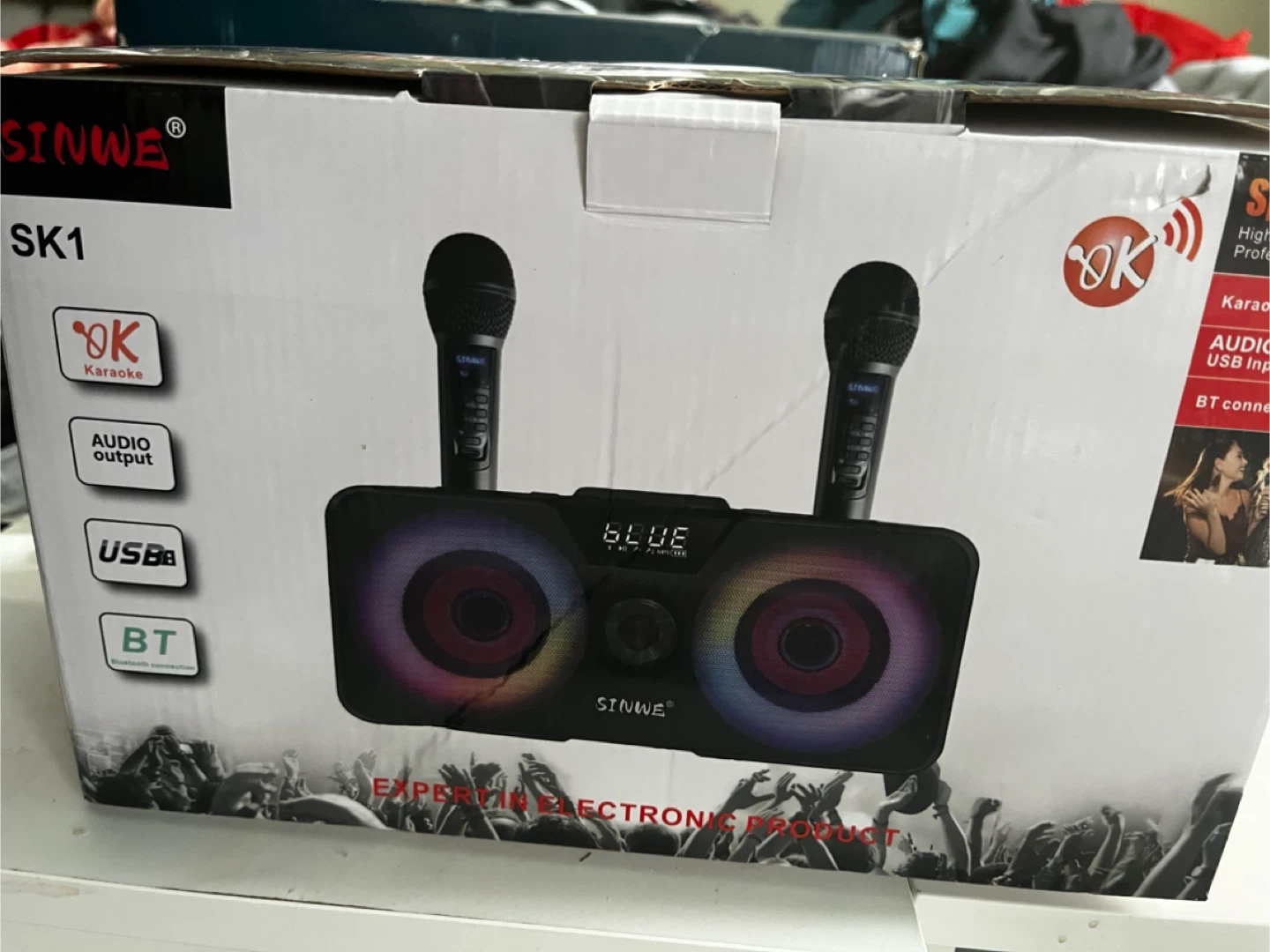 SINWE SK1 Karaoke Machine new with 2 Microphones - photo 3