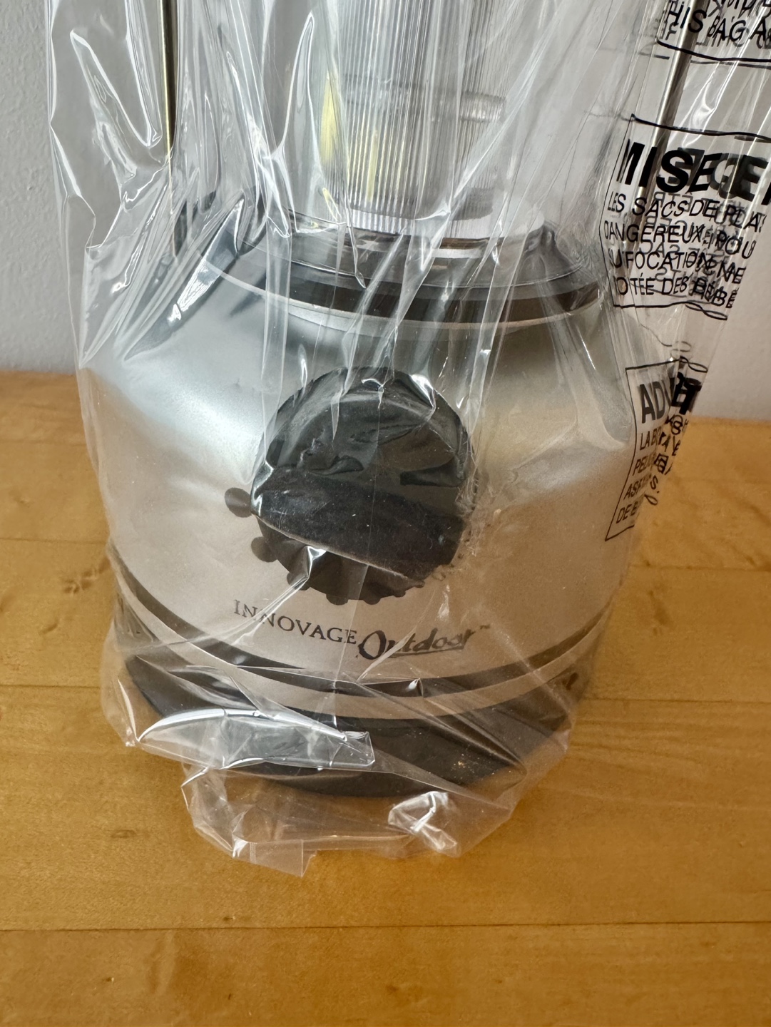 Innovage Outdoor Super-Bright 12-LED Power Lantern - photo 5