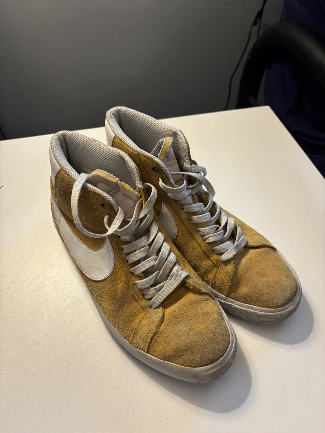 Size 8.5M Nike SB Blazer Mid (Yellow) - photo 2