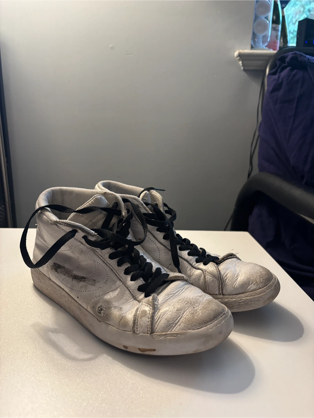 Size 8.5M Nike SB Blazer Mid (White)