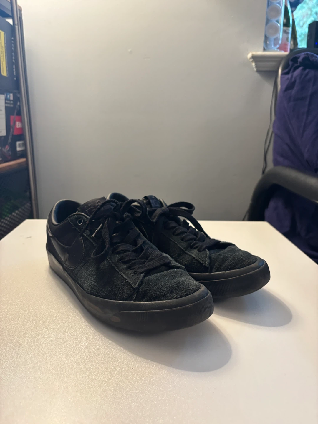 Size 8.5M Nike SB Blazer Low (Black)