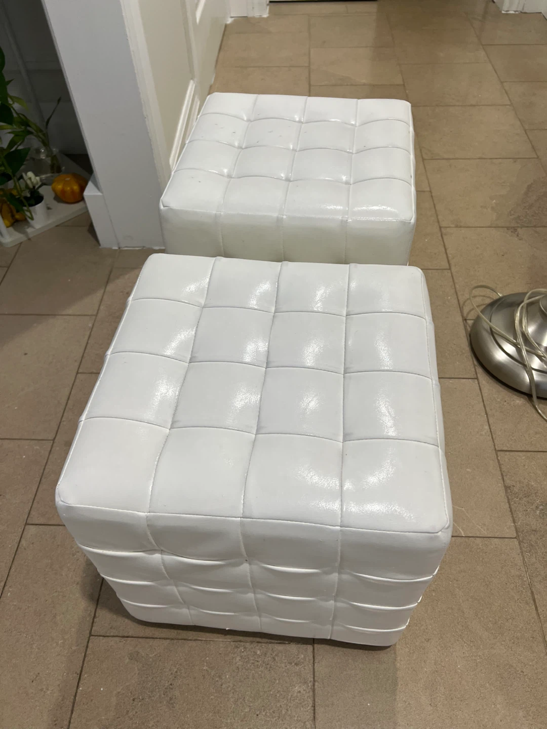 Set of 2 White Tufted Cube Ottomans