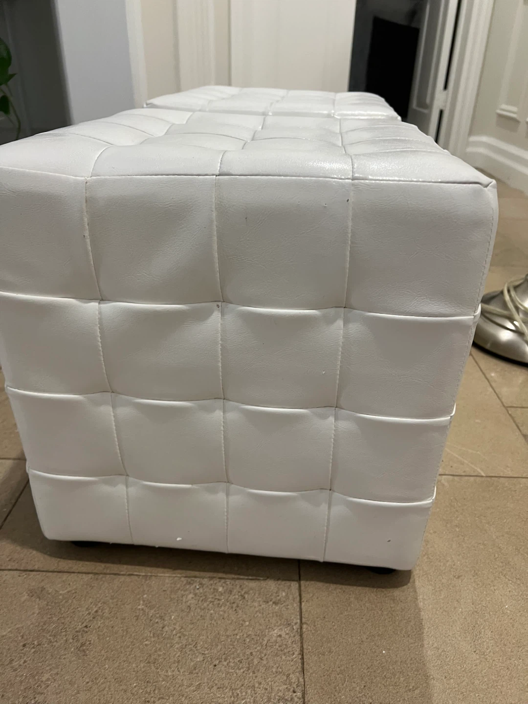 Set of 2 White Tufted Cube Ottomans - photo 4