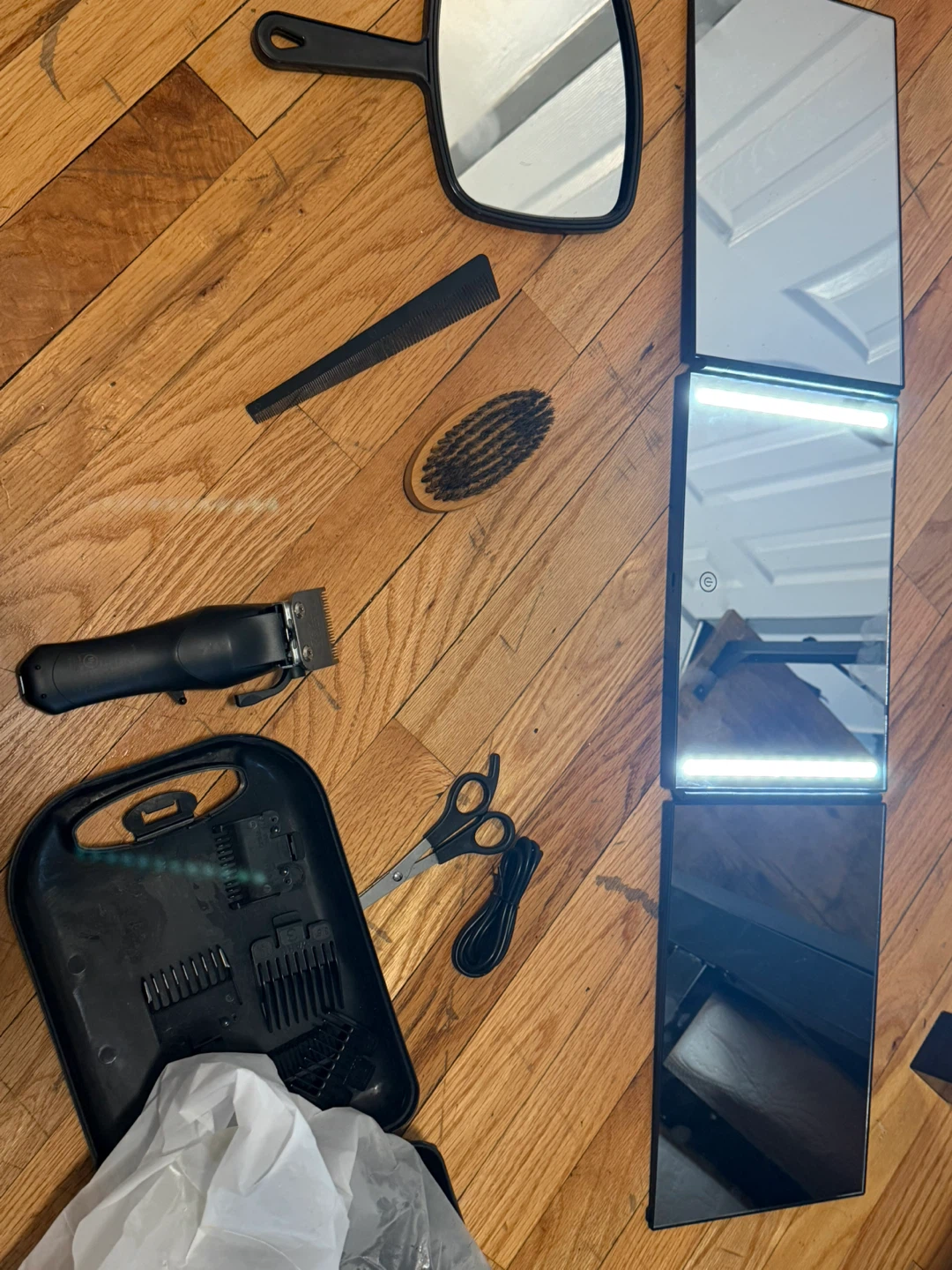 Wahl Cordless Hair Clippers with Accessories - photo 2