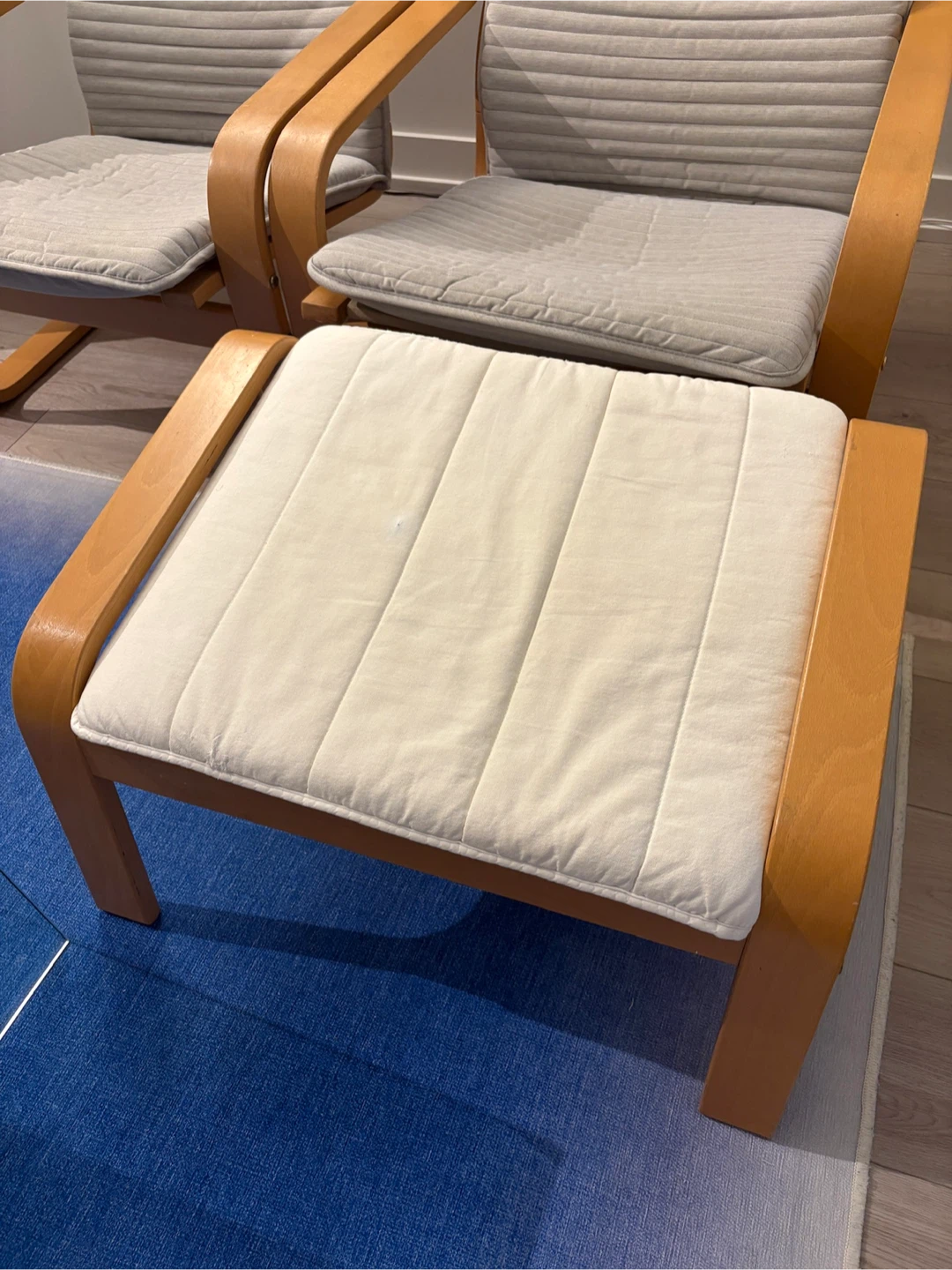 2 Armchairs (IKEA POANG) + footstool - photo 3
