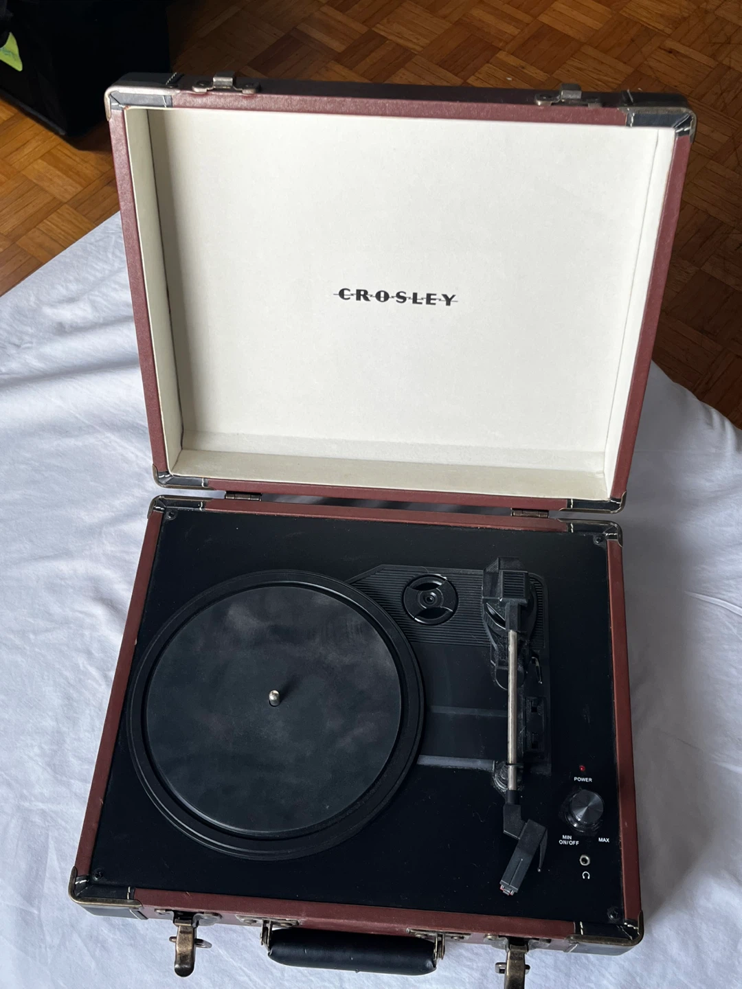 Crosley CR6019A-BR Record Player