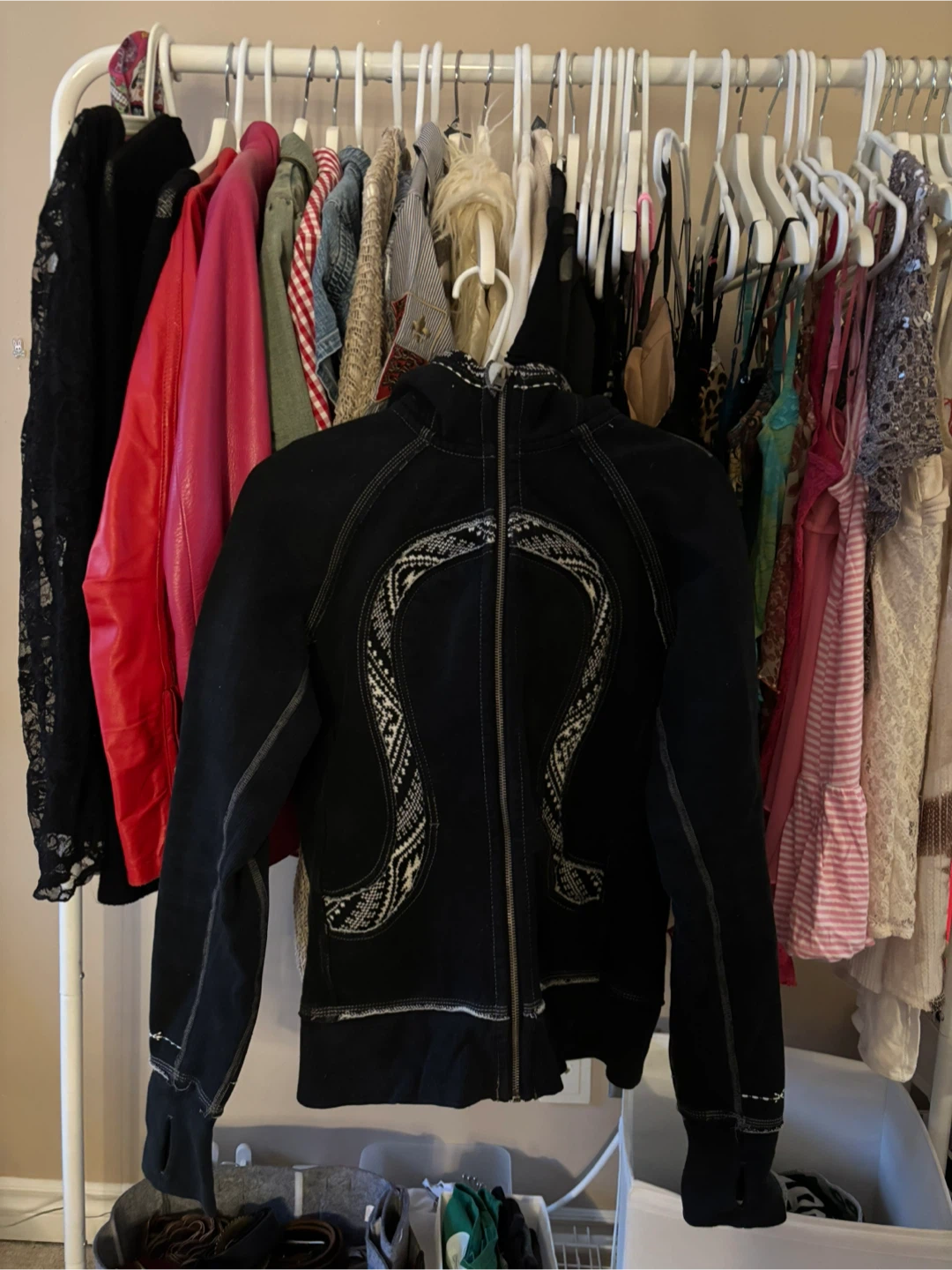 Lululemon "Special Edition" Hoodie - photo 4
