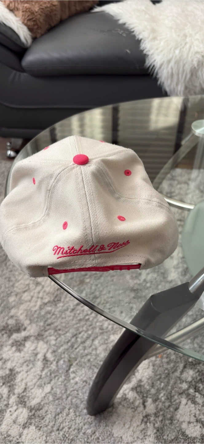 Mitchell & Ness San Antonio Spurs Snapback Hat - photo 4